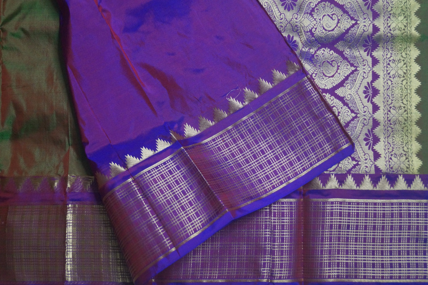 Kanchi Silk Saree with Buttas