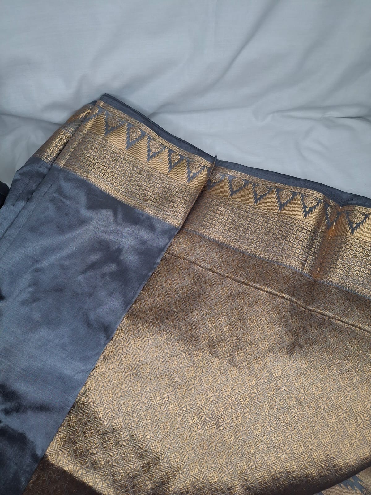 Kanchi Silk Saree with Buttas