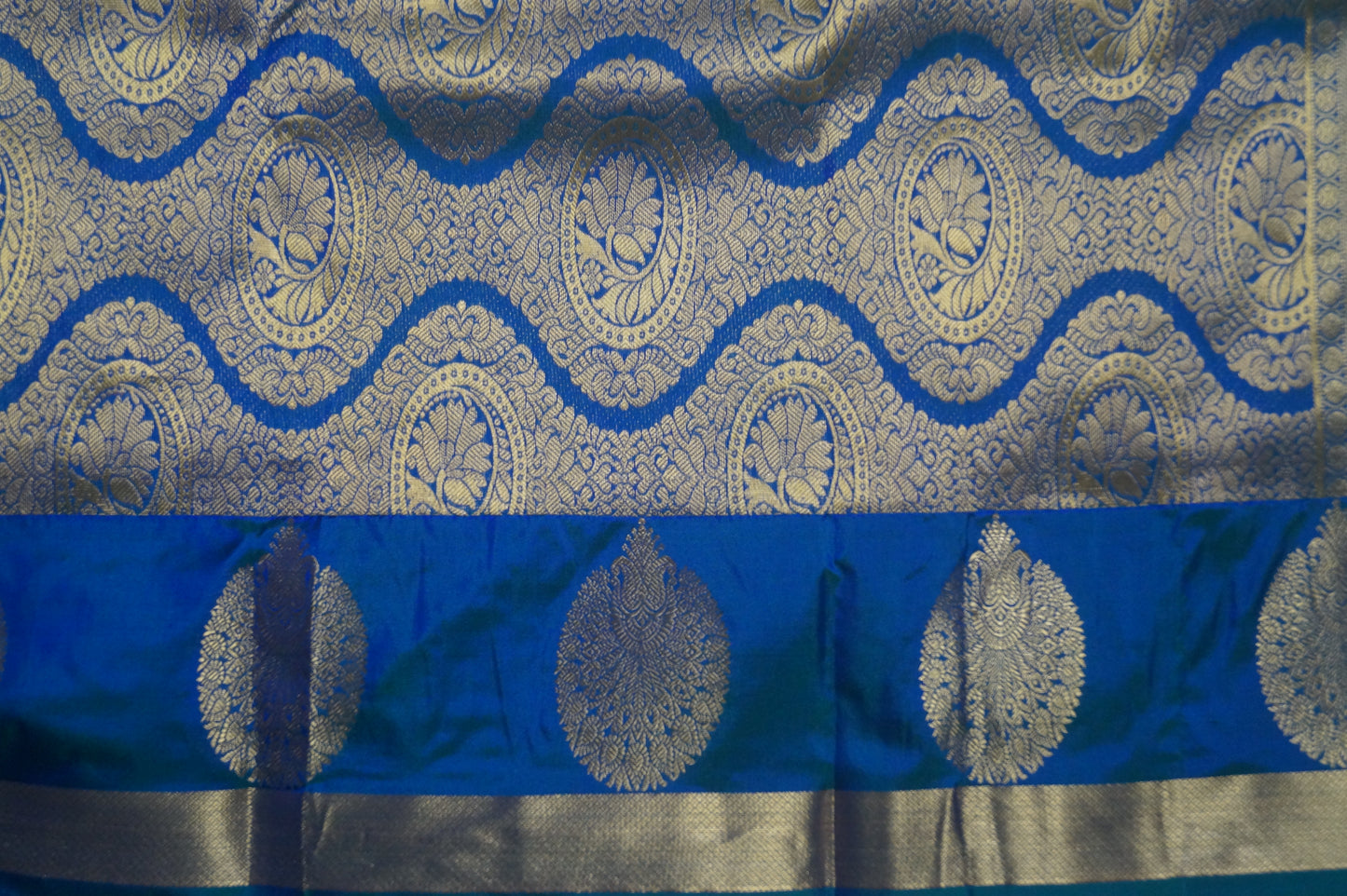 Kanchi Silk Saree with Buttas