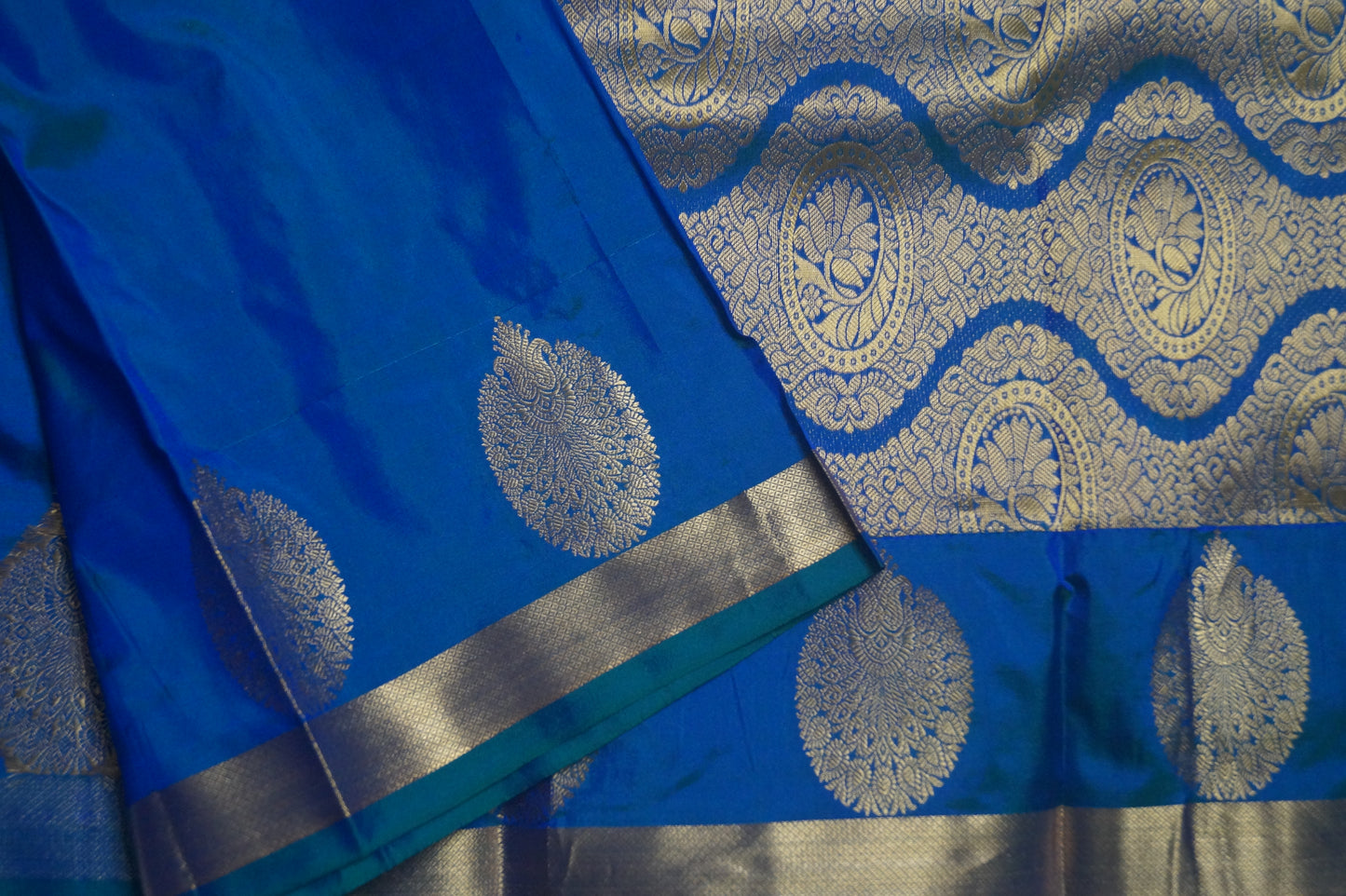 Kanchi Silk Saree with Buttas