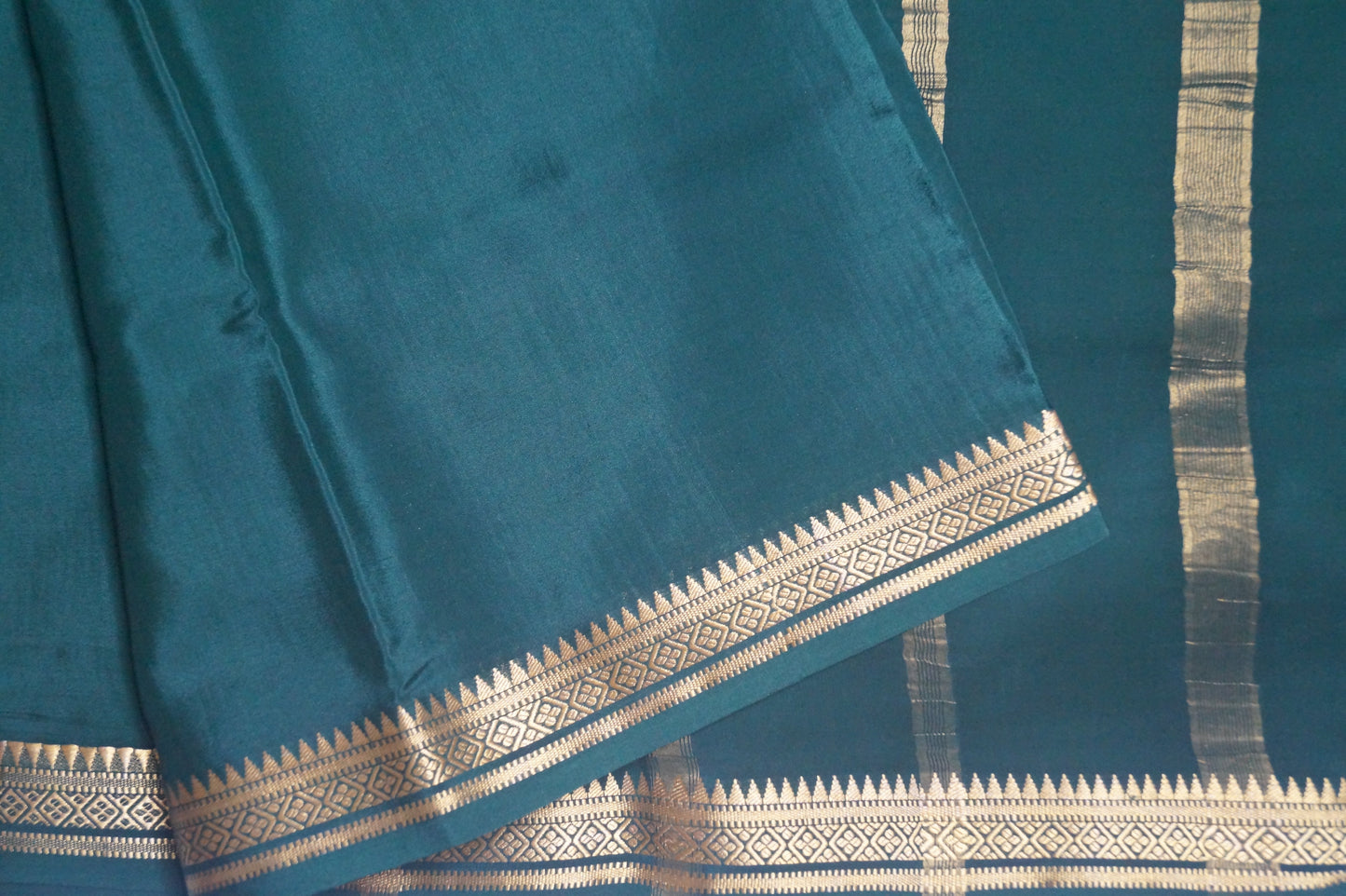 Pure Crepe Silk Saree with Small Temple Border in 80 GSM