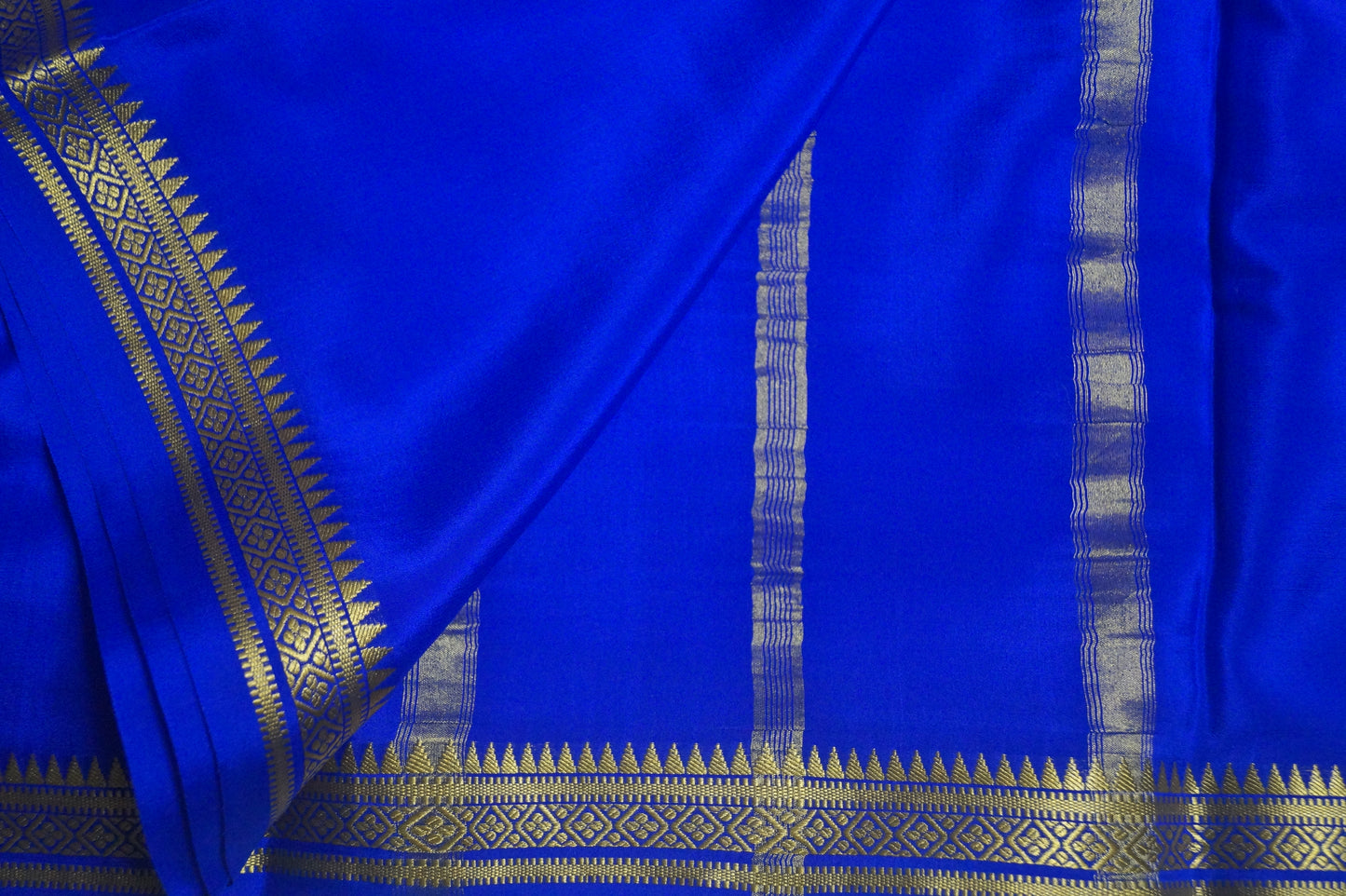 Pure Crepe Silk Saree with Small Temple Border in 80 GSM